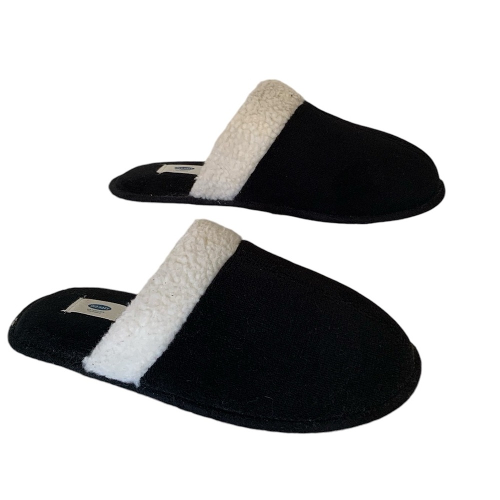 Old Navy Slip On Slippers Men S (6-7) Black White Faux Fur Rubber Sole Cushioned